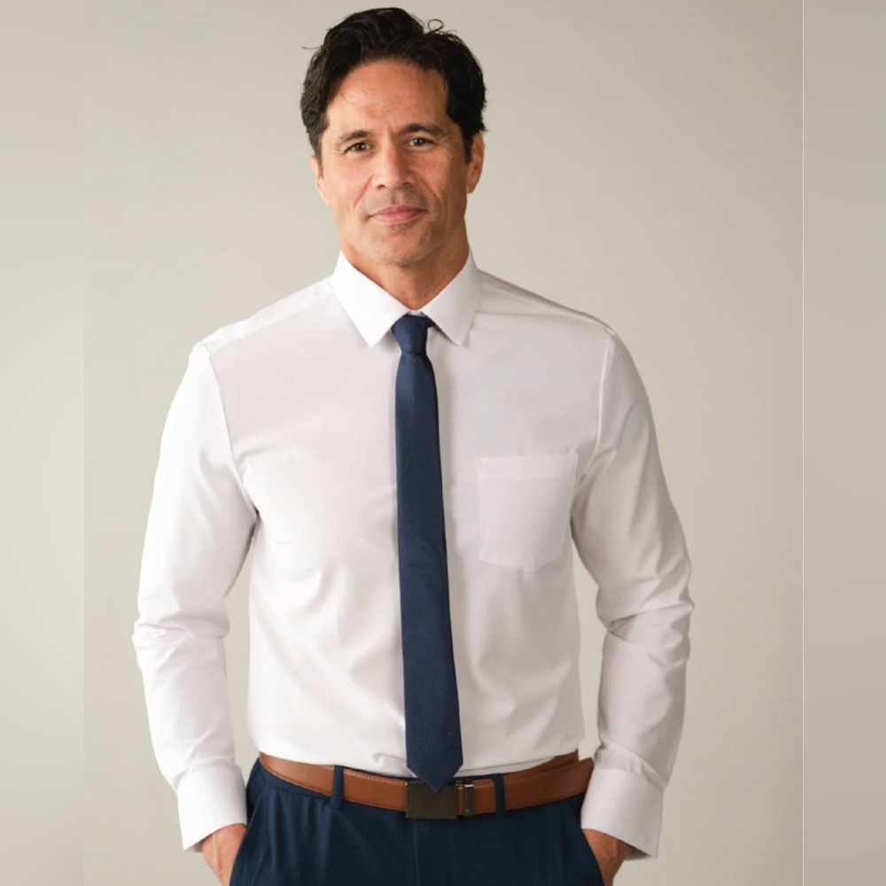 @COLLAR Range Shirt in White Long Sleeve Size XL